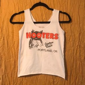 Hooters Tank